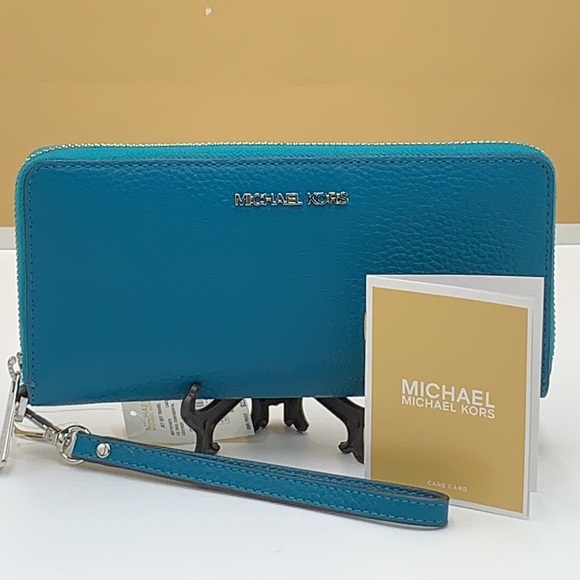 NWT MICHAEL KORS LARGE CONTINENTAL WRISTLET LAGOON COLOR NWT - Picture 2 of 15